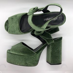 Jefferey Campbell Platform 70’s green velvet heels